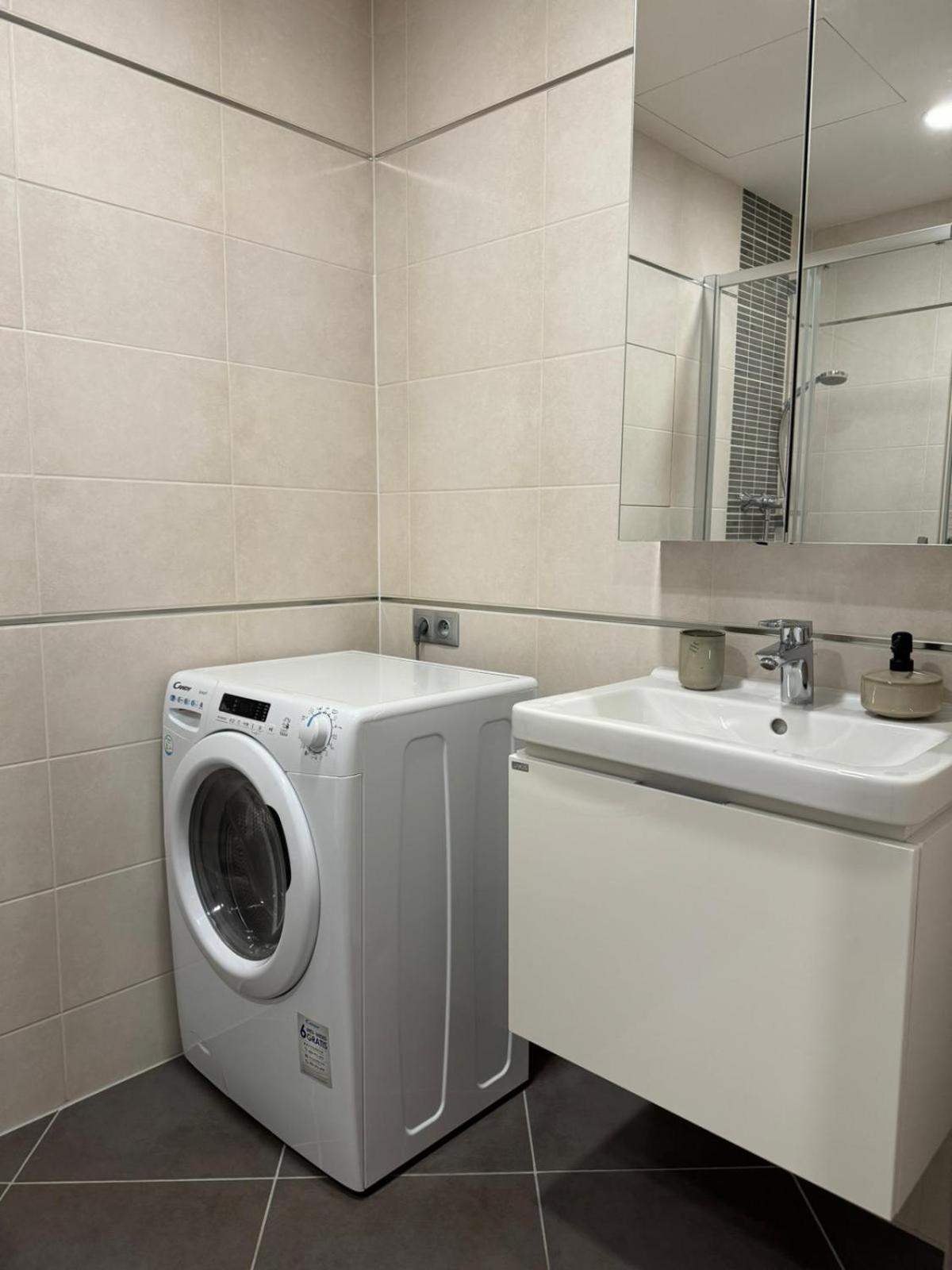 Apartment O2 Arena Holliday Suites