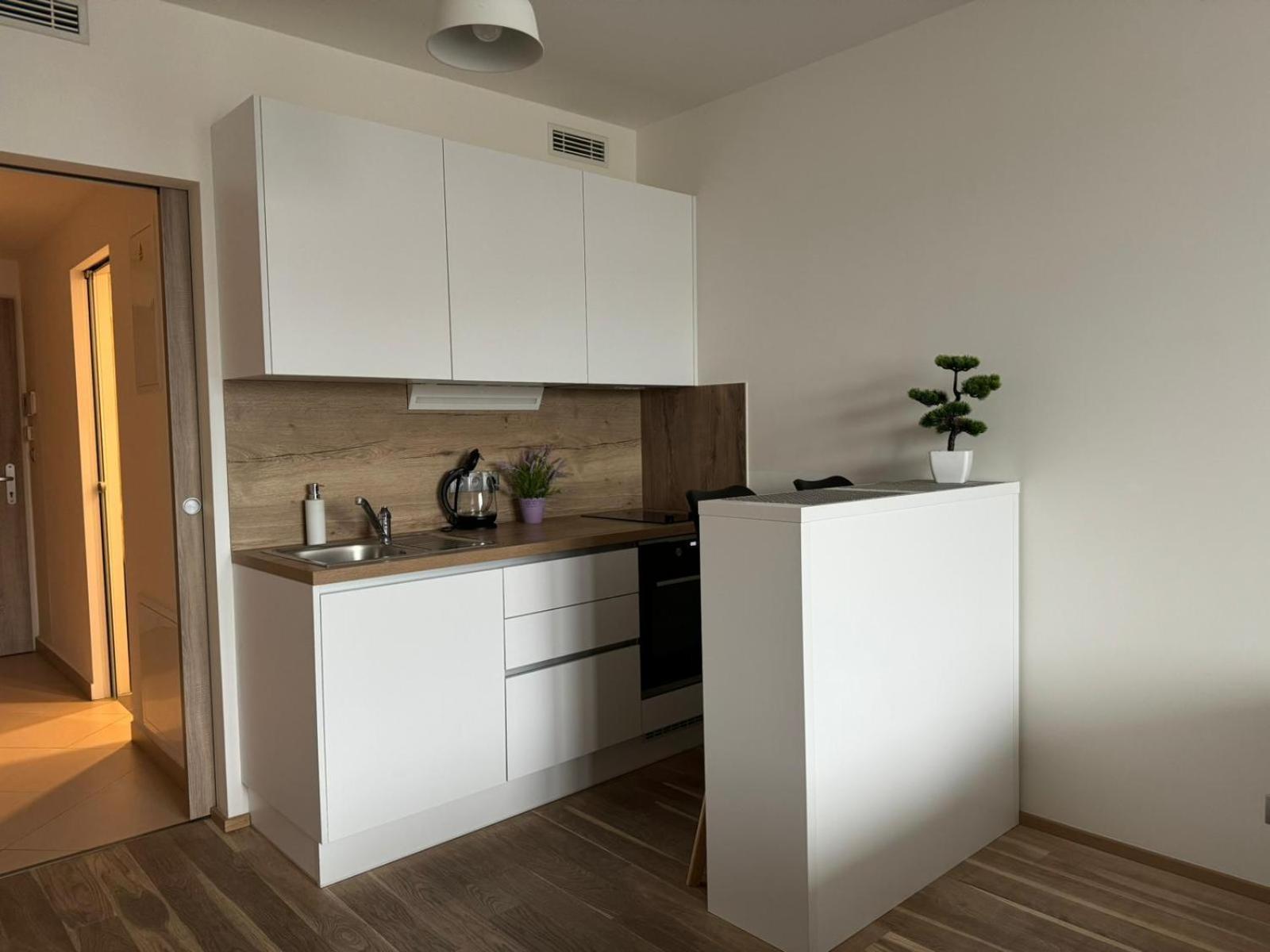 O2 Arena Holliday Suites Apartment *