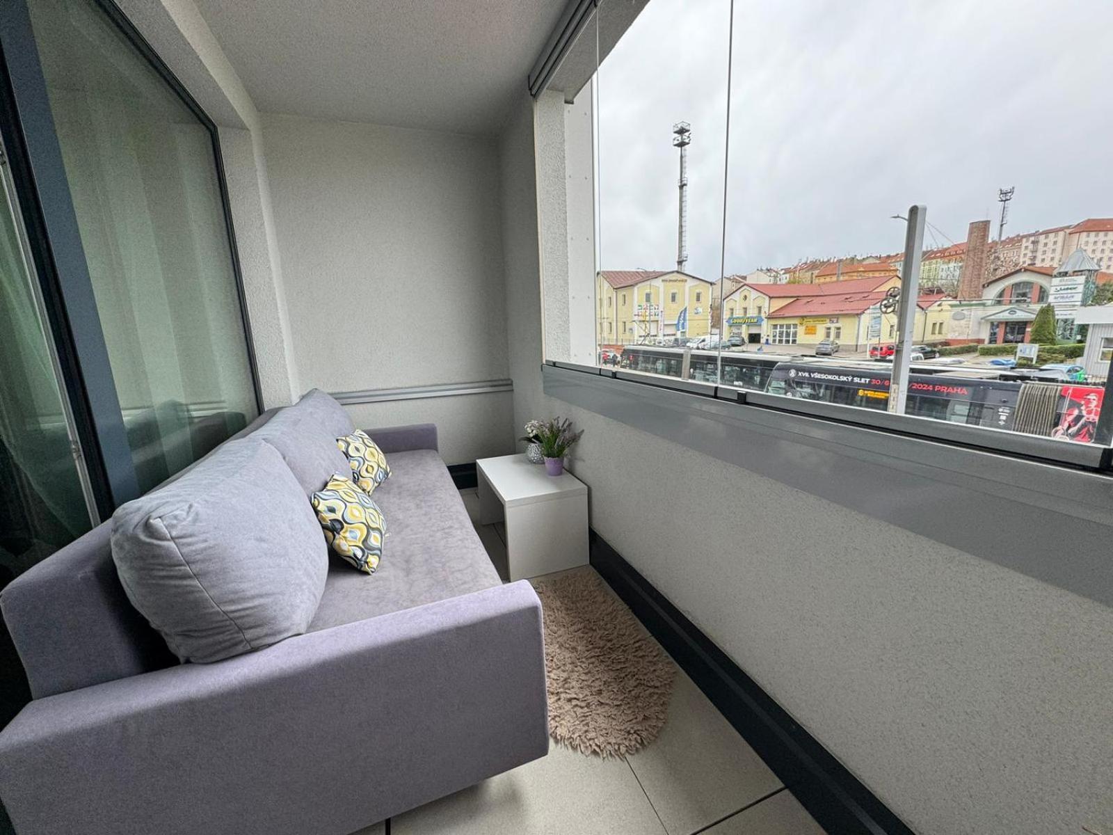 O2 Arena Holliday Suites Apartment *